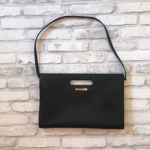 🆕 Michael Kors Black Crossbody 🎉 - Picture 1 of 10